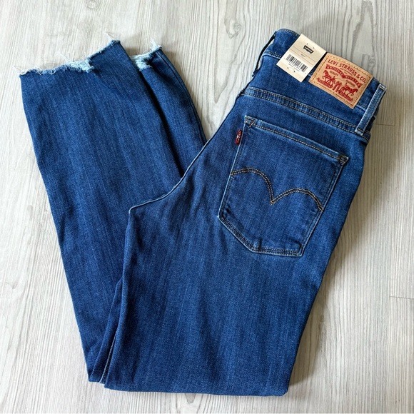 Levi’s 724 High Rise Slim Straight Cropped Jeans - Picture 5 of 8